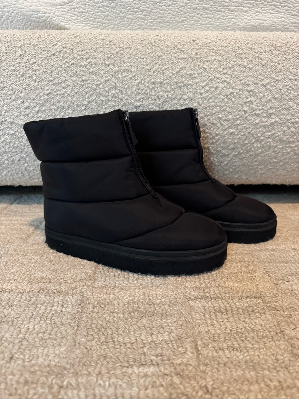 Giaborghini Black Puffer Ankle Boots – EU 39 / US 8